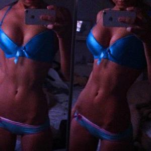 Scarlett is a cheater looking for a guy like you!