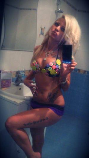 Looking for local cheaters? Take Annika from South Dakota home with you
